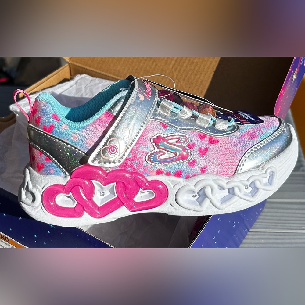 NWT SKECHERS Girls' Pink Blue Silver “Heart Jewels” Light-Up Sneakers Size 11